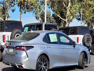2021 Toyota Camry se