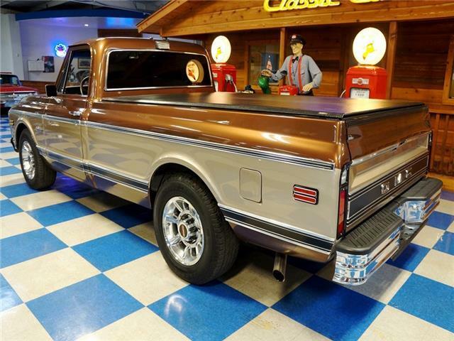 1970 gmc 1500 fleetside pickup â€“ golden bronze metallic / pale adobe