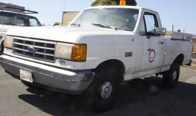 1991 ford f150 --152k miles--started right up 4.9 liter weather guard boxes