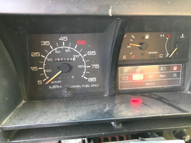 used 1993 isuzu npr diesel with liftgate in very good condition