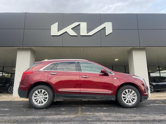 2017 cadillac xt5 base