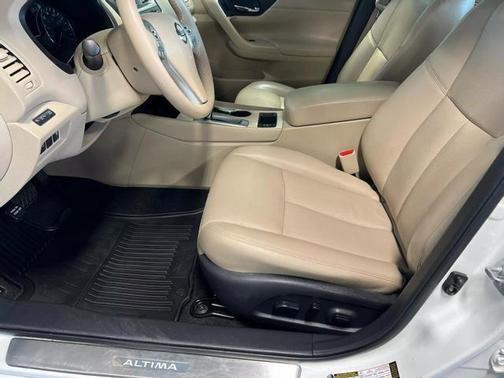 2016 nissan altima in saint louis, missouri