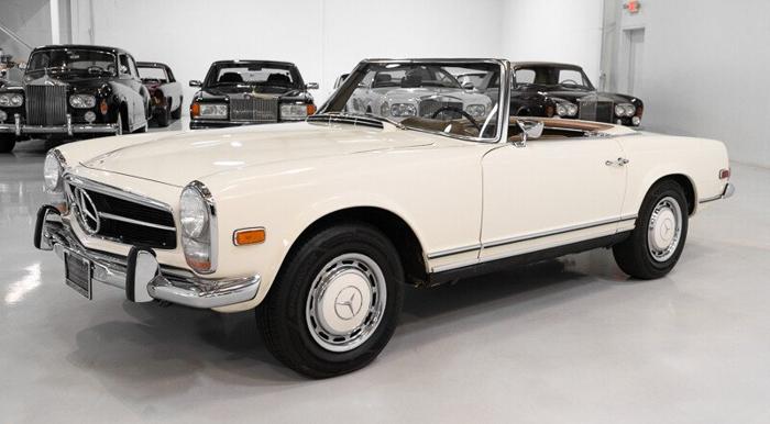 1968 mercedes-benz 280sl in saint louis, missouri