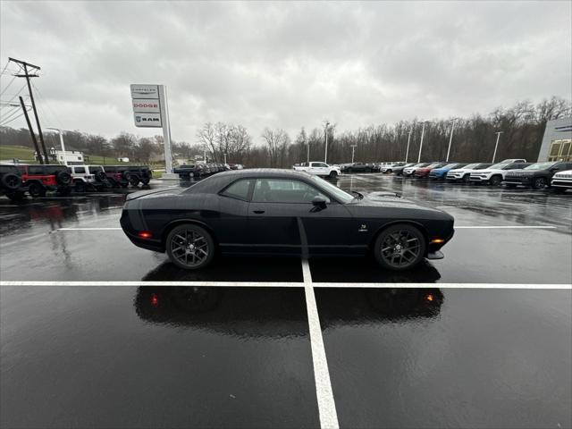 2016 dodge challenger 392 hemi scat pack shaker