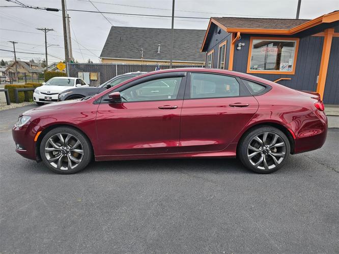 2016 chrysler 200 in tacoma, washington