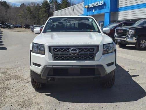 2022 nissan frontier sv in waldoboro, maine