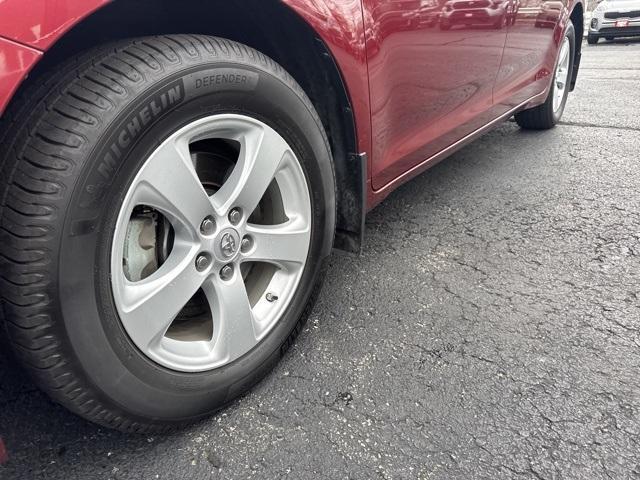 2017 toyota sienna le