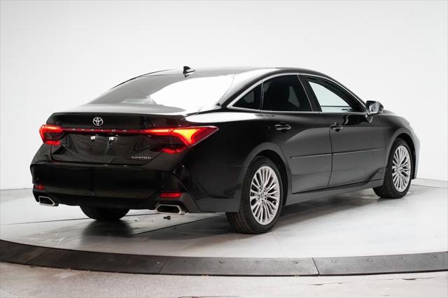 2022 toyota avalon limited