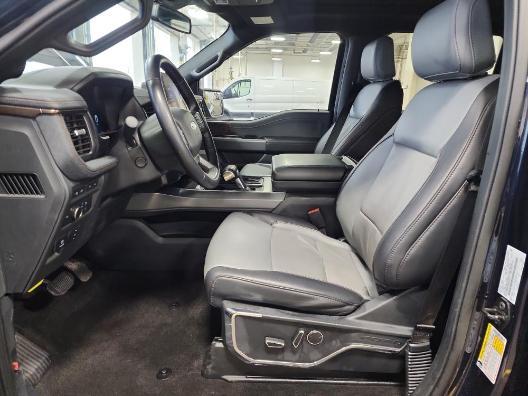 2022 ford f-150 lightning lariat