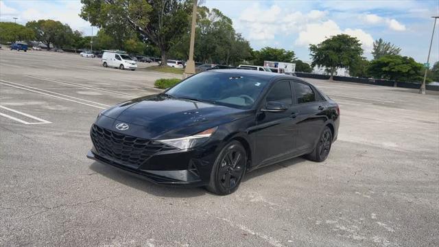 2022 hyundai elantra sel