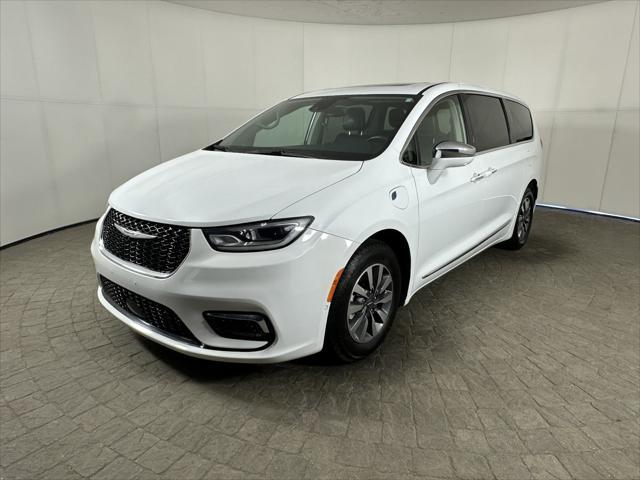 2022 chrysler pacifica hybrid limited