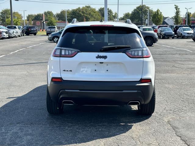2021 jeep cherokee latitude lux