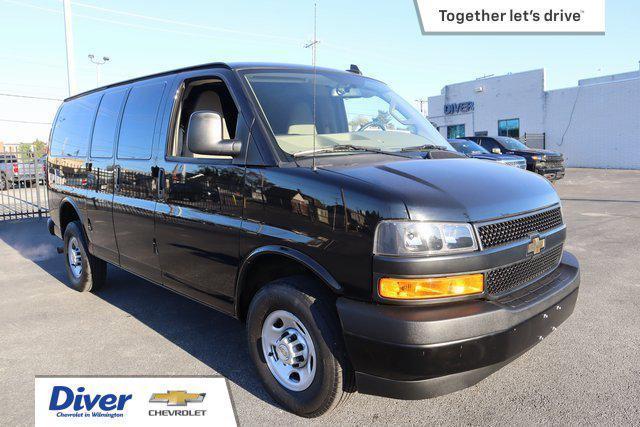 2022 chevrolet express 2500 rwd 2500 regular wheelbase wt