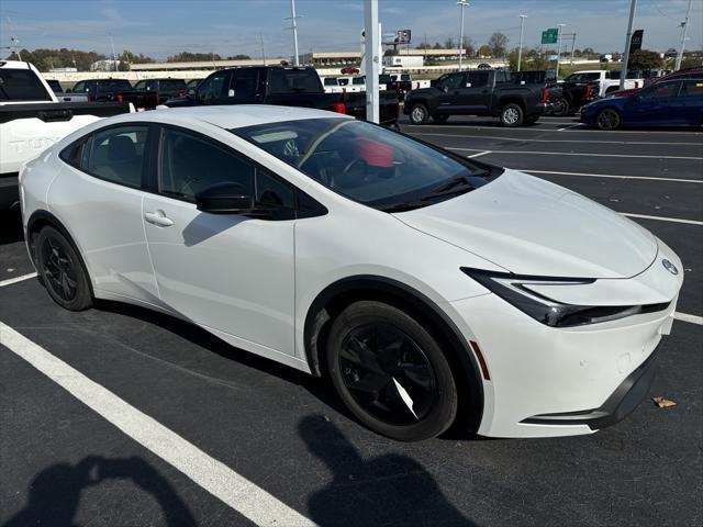 2023 toyota prius le