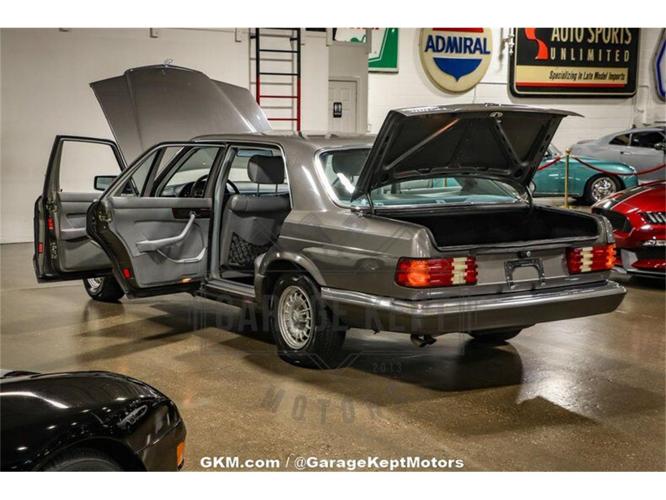 1983 mercedes-benz 380sl in grand rapids, michigan