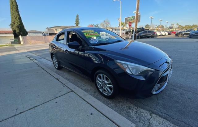 2017 toyota yaris ia base