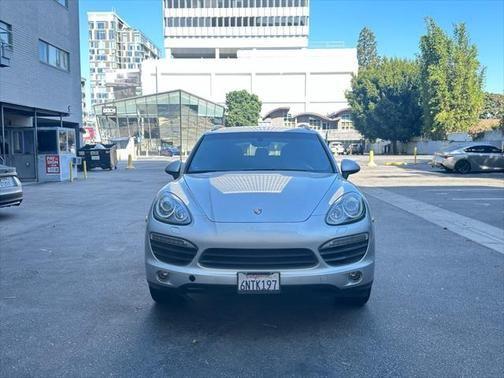 2011 porsche cayenne