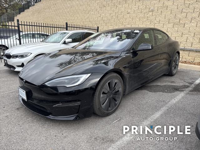 2022 tesla model s base