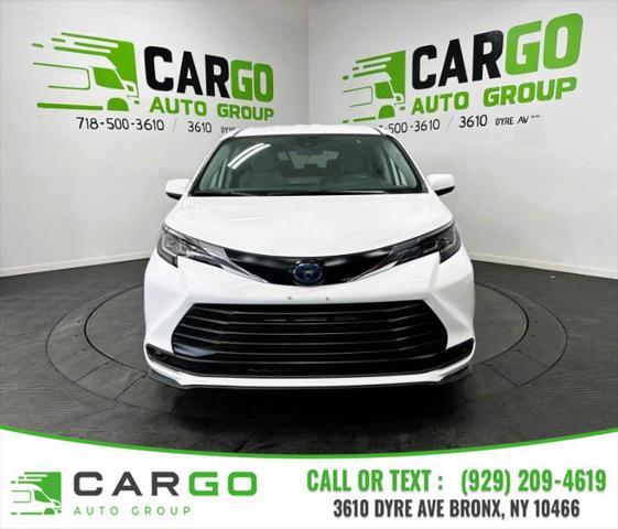 2022 toyota sienna le