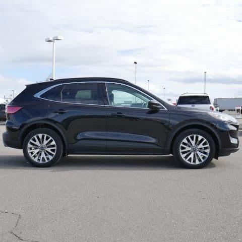 2021 ford escape titanium in bloom, north dakota