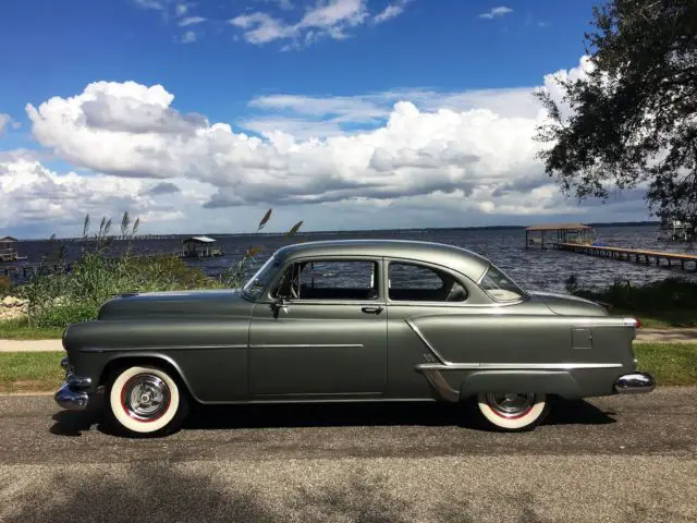 beautiful 1953 oldsmobile super 88 2 door (1951 1952 1954 1955 buick pontiac gm)