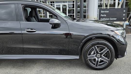 2025 Mercedes-Benz GLC