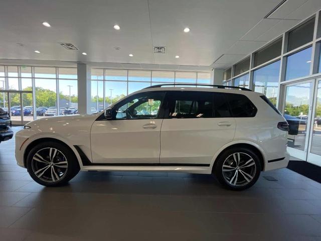 2025 bmw x7 m60i