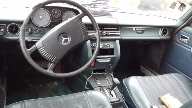 1976 mercedes benz 240d no rust 97,100 miles