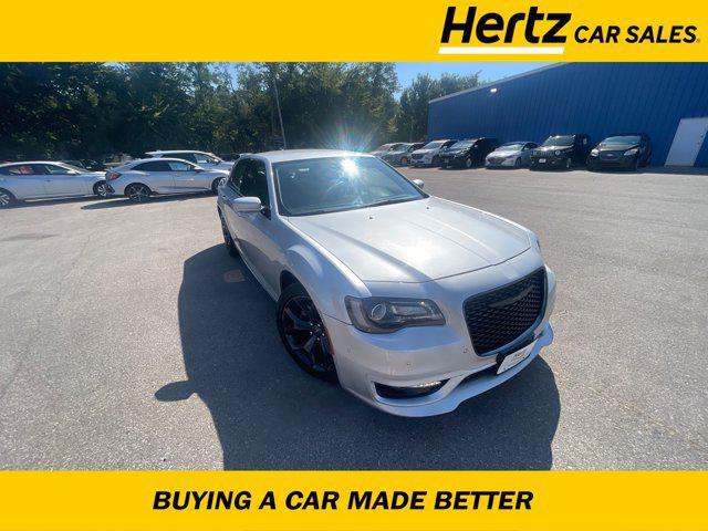 2022 chrysler 300 touring