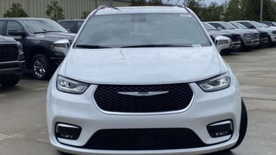 2024 Chrysler Pacifica hybrid pinnacle