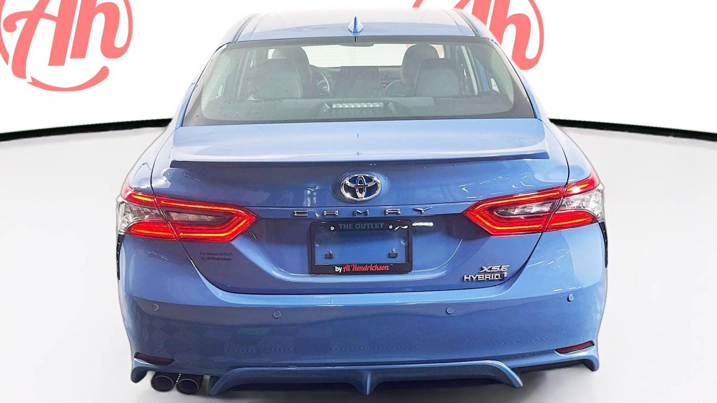 2023 toyota camry hybrid xse