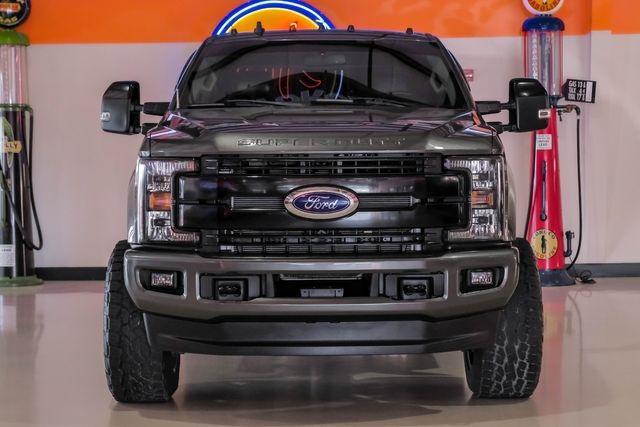 2019 ford f-250 lariat