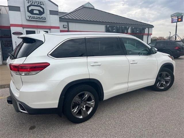 2019 toyota highlander limited platinum