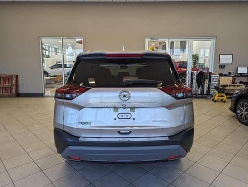 2021 nissan rogue sl in chester, indiana