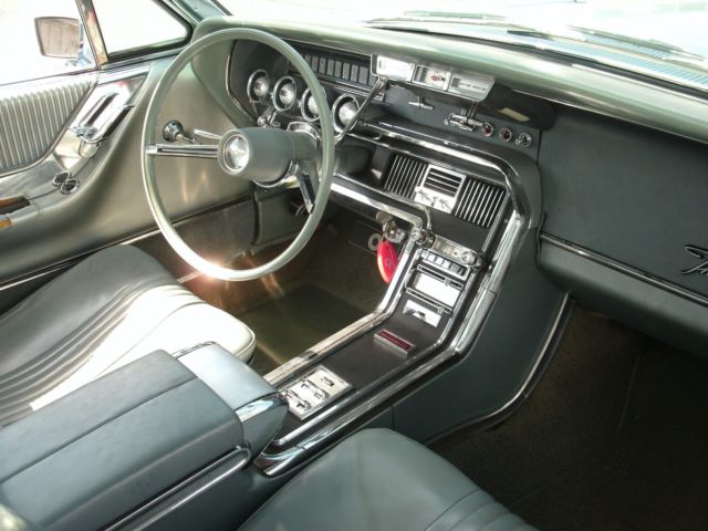 restored 1965 thunderbird hardtop. new 390 and restored body