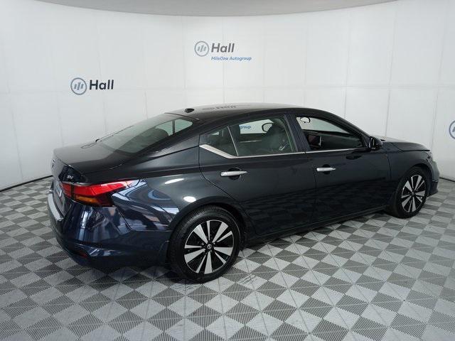 2021 nissan altima 2.5 sv