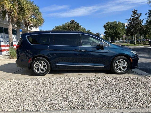 2023 chrysler pacifica limited
