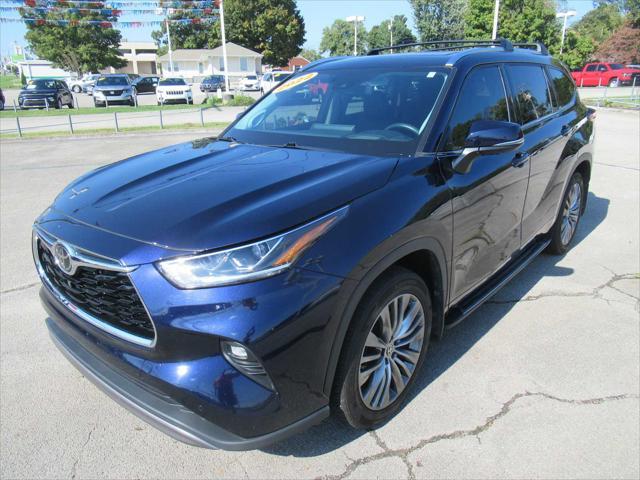 2022 toyota highlander platinum