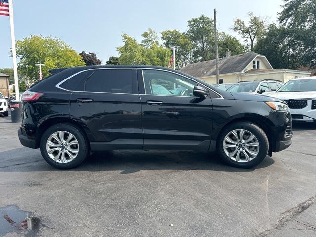 2022 ford edge titanium