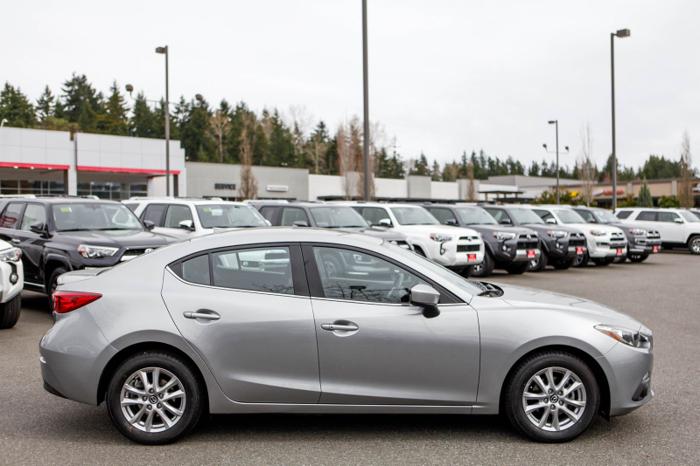 used 2015 mazda mazda3 i touring sedan bellevue, wa 98007 for sale in bellevue, washington