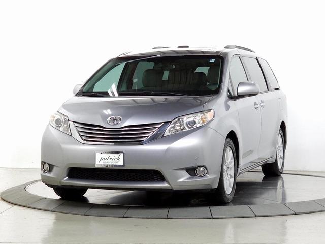 2012 toyota sienna limited