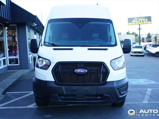 2022 ford transit-250 base