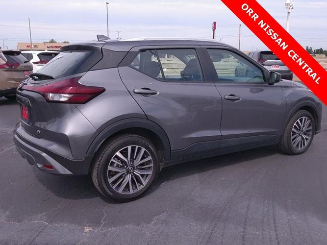 used 2022 nissan kicks sv