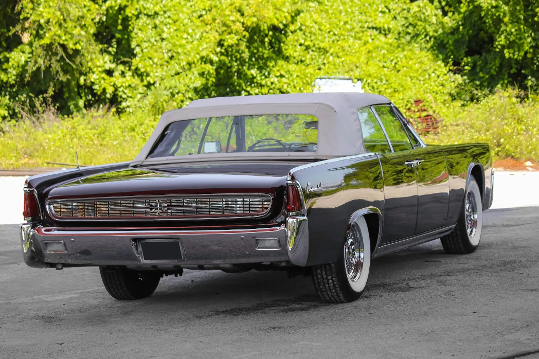 lincoln continental