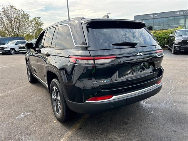 2022 jeep grand cherokee 4xe base