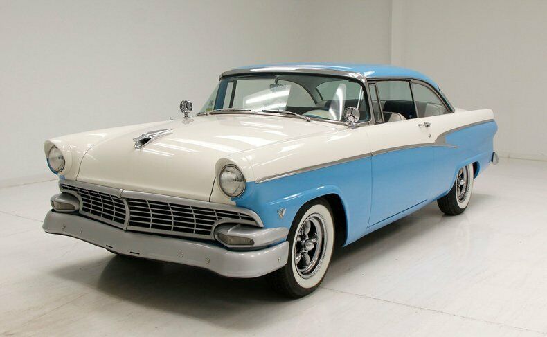 302ci v8 edelbrock 4 bbl/modern interior/clean undercarriage