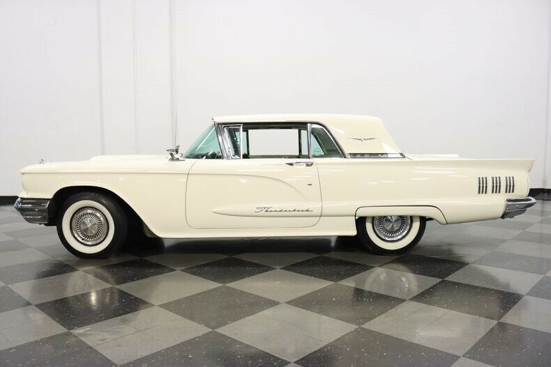 very pretty t-bird! 352 v8, auto, pwr steer/brks, gr8 colors, clean inside/out!