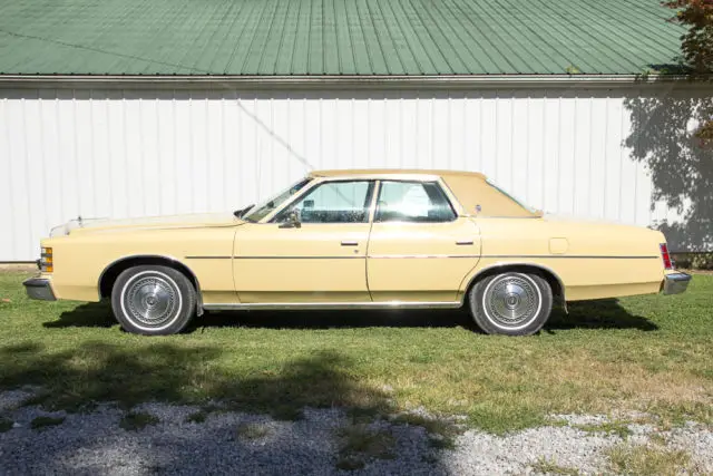 1976 ford ltd yellow sedan excellent condition 53,000 actual miles