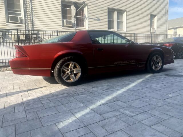 1987 camaro iroc-z t-top - low mileage