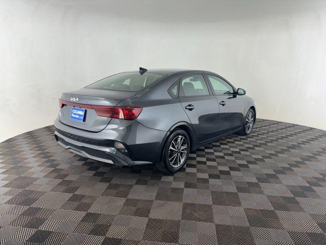 2022 kia forte lxs